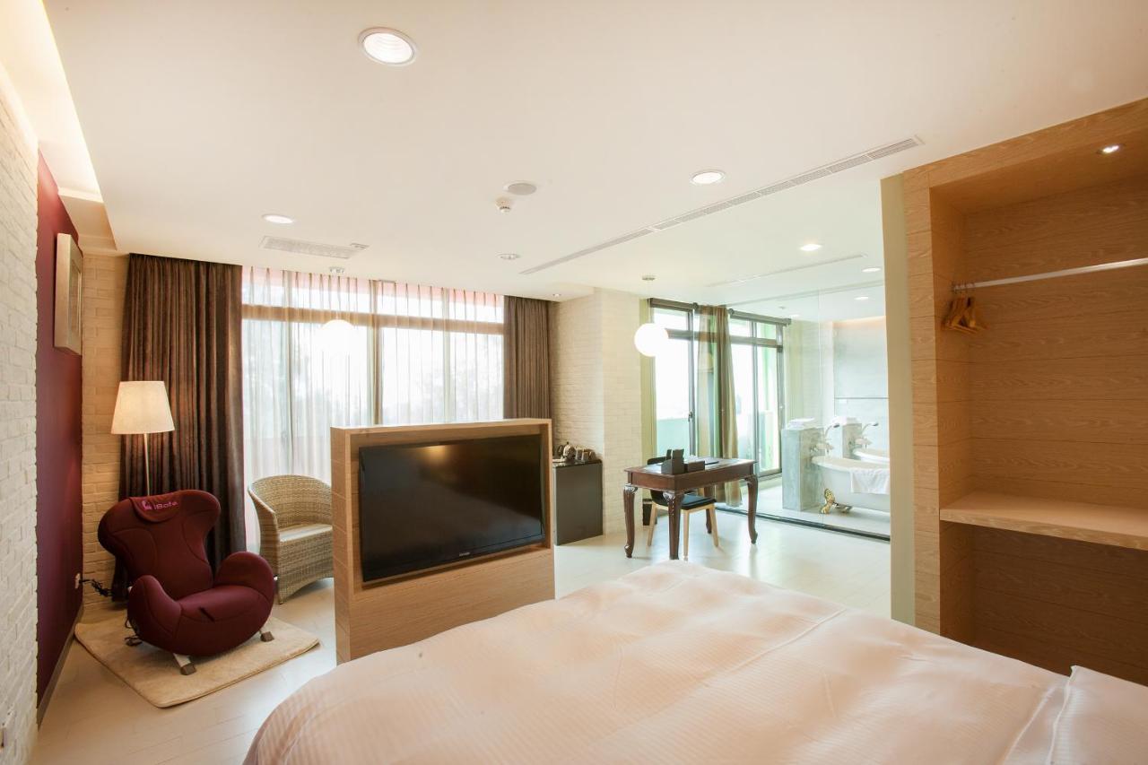 823 Tourist Hotel Jinhu Esterno foto