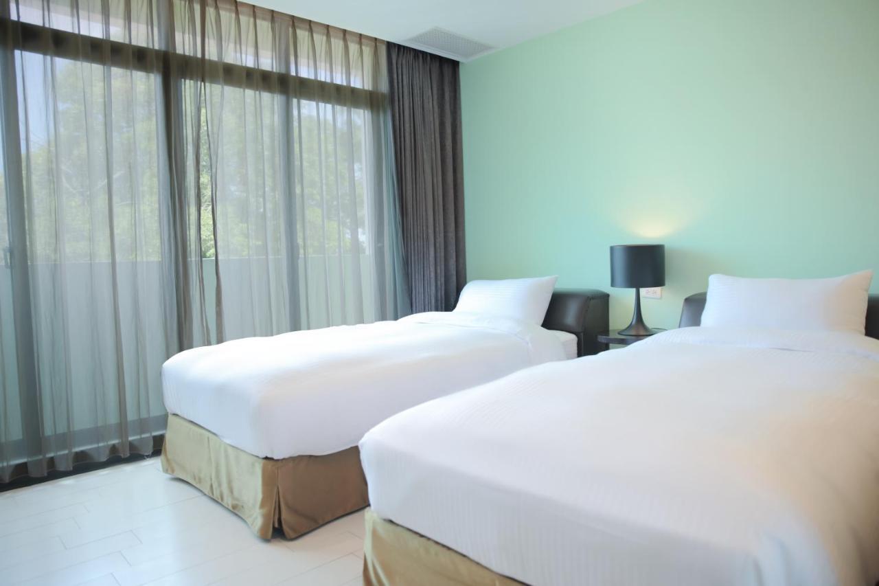 823 Tourist Hotel Jinhu Esterno foto