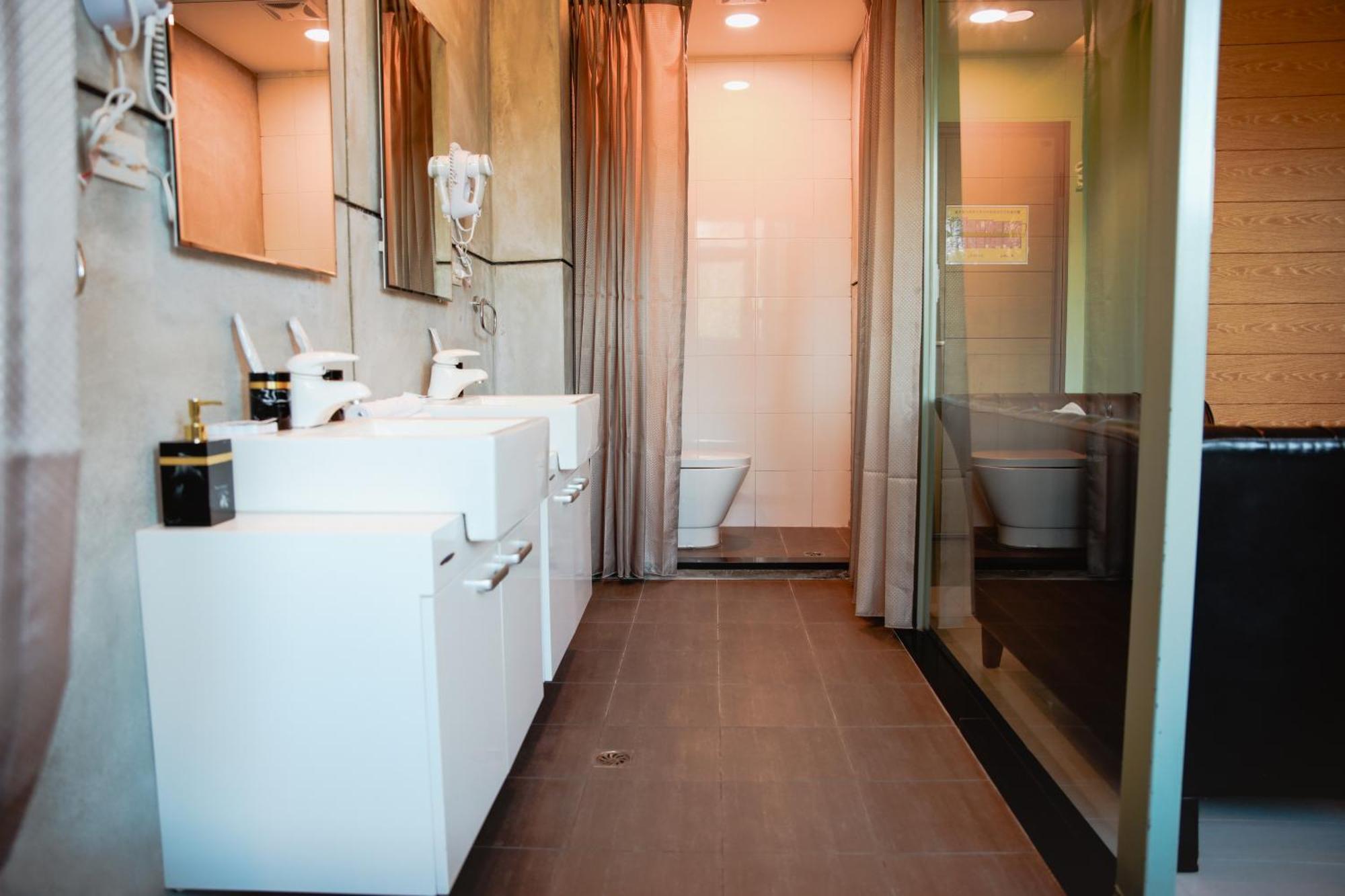 823 Tourist Hotel Jinhu Esterno foto